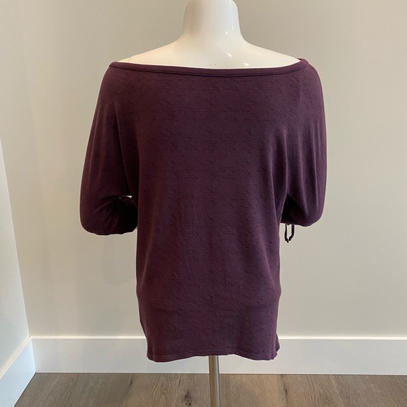 Nomads Top with 3/4 Sleeve - Picture 4 of 7